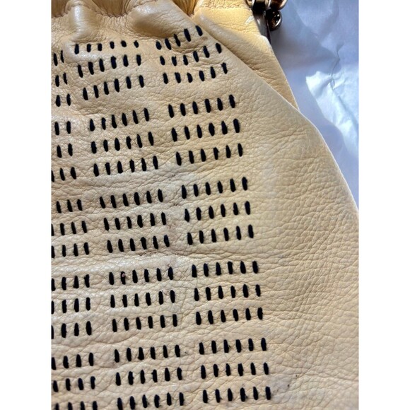 MIU MIU Prada 1999 Vintage Y2K Beige Leather Shoulder Bag w/Kiss Lock Closure - Picture 6 of 12